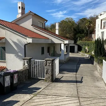 Back To Pobri-opatija Διαμέρισμα *